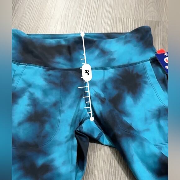 Champion Blue & Black Tie Dye Print Mid Rise Sport Jogger Tight in Cloud Burst M - Picture 10 of 11